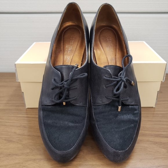 Naturalizer Black Leather Loafers - Picture 1 of 3